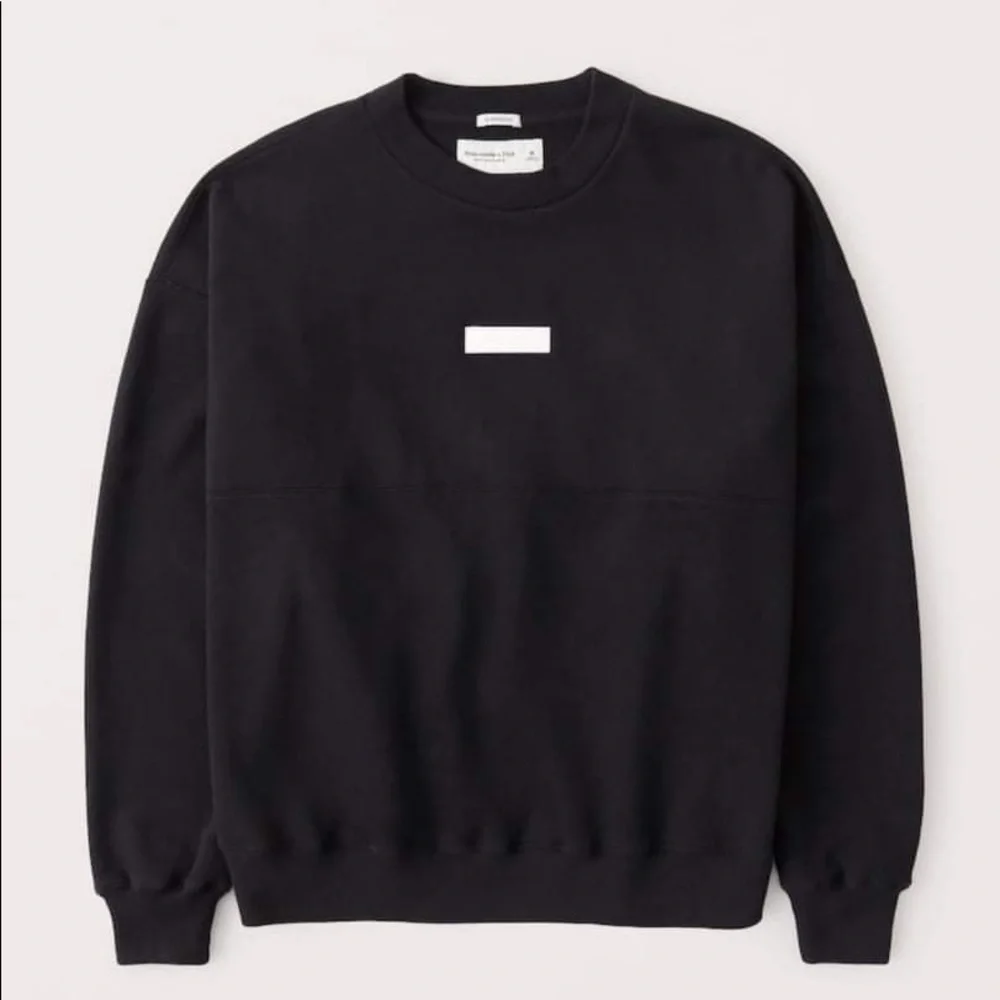 Abercrombie and Fitch Oversized Sweatshirt size XS NWT